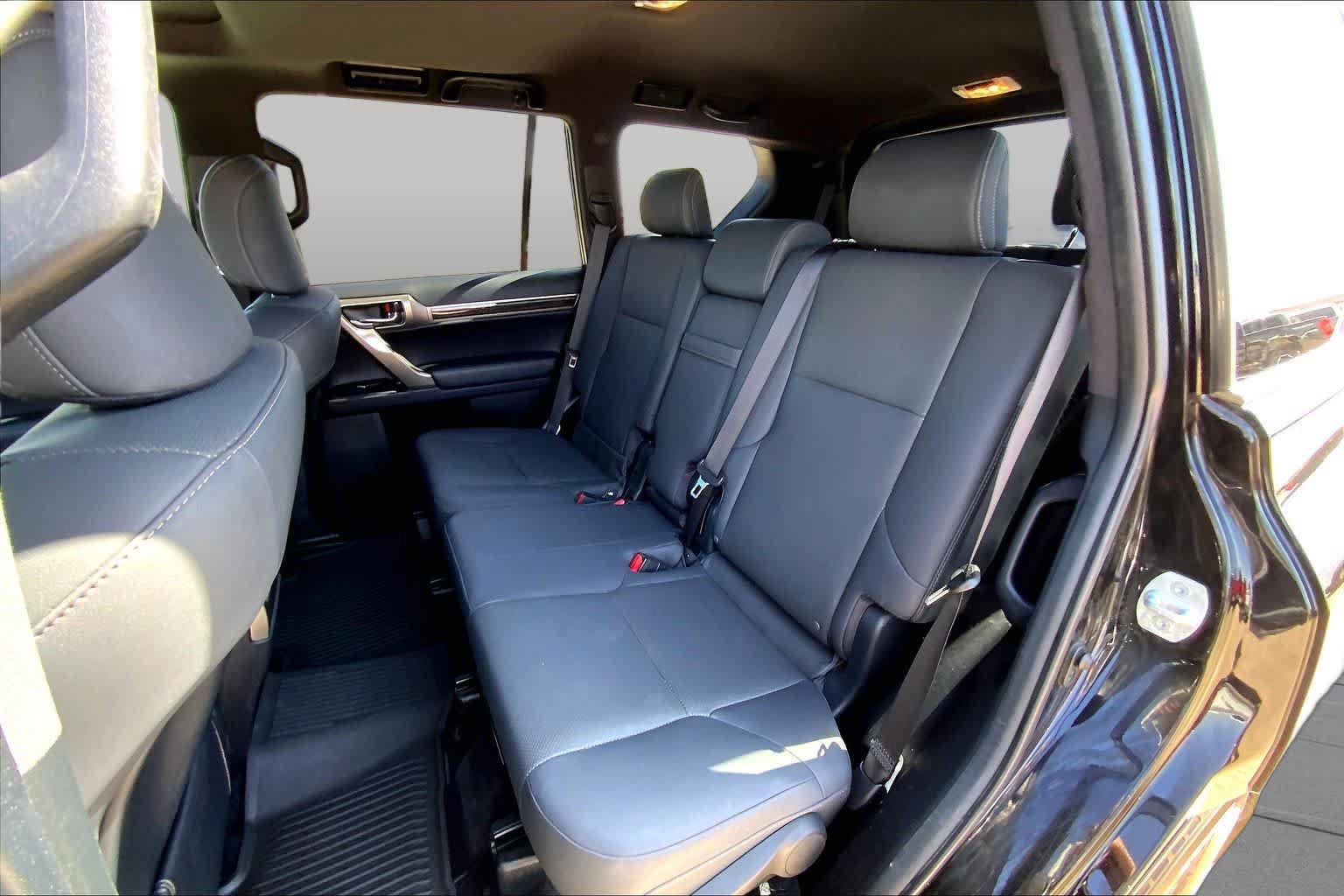 Used 2021 Lexus GX 460 Premium w/ Premium Package AWD/4WD image 20