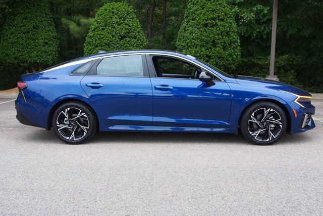 Used 2025 Kia K5 GT-Line w/ GT-Line Premium Package FWD image 8