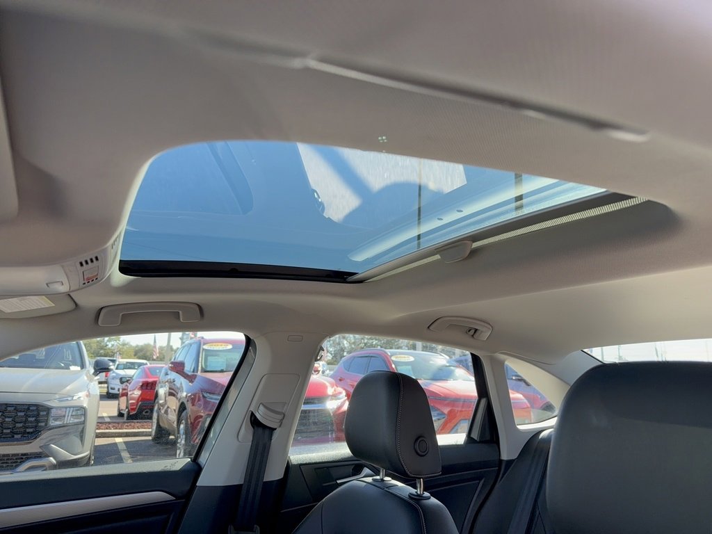 Used 2021 Volkswagen Jetta SE image 28