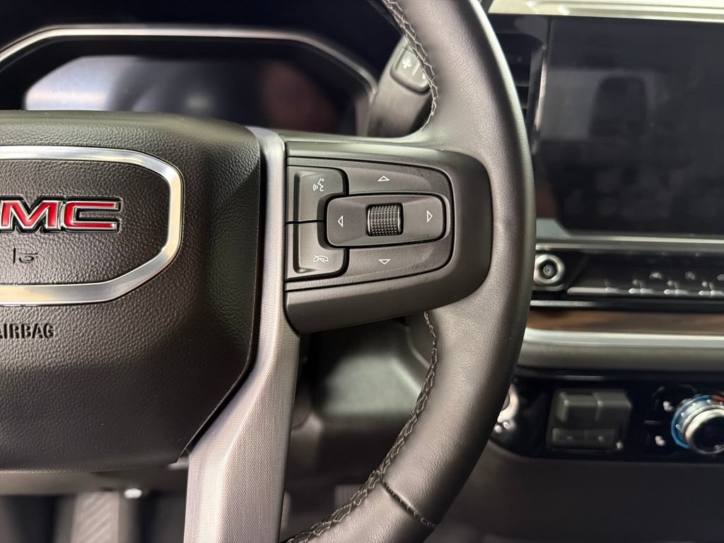 Used 2026 GMC Sierra 1500 SLT AWD/4WD image 21