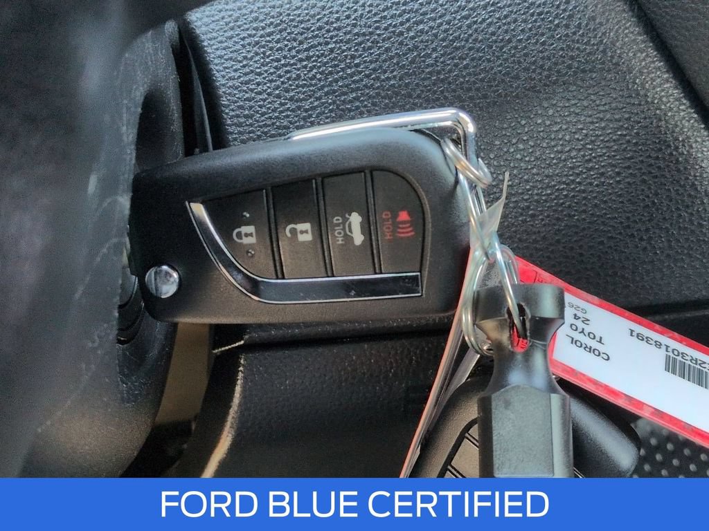 Used 2024 Toyota Corolla LE FWD image 15