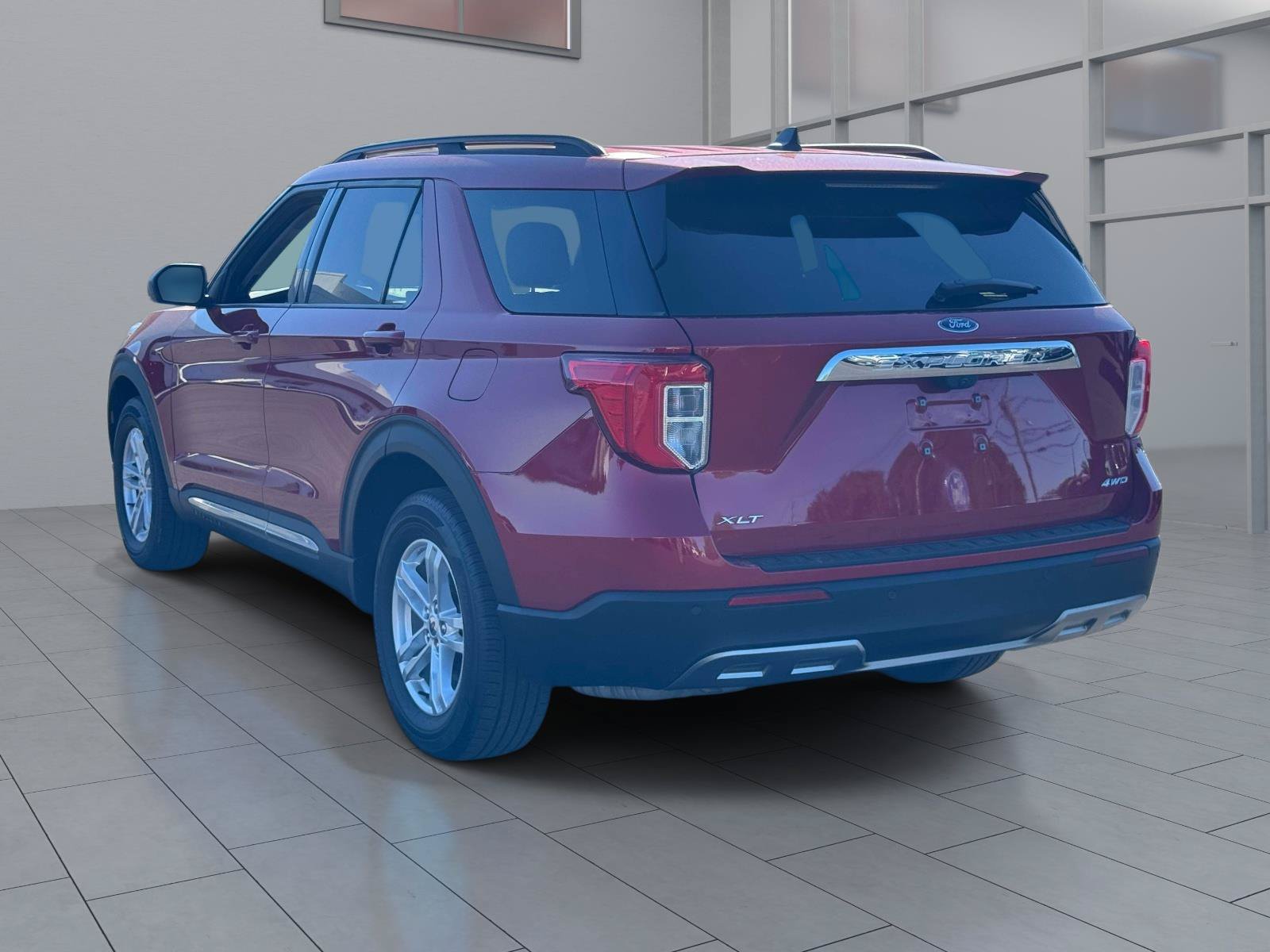 Certified 2023 Ford Explorer XLT w/ Equipment Group 202A AWD/4WD image 5