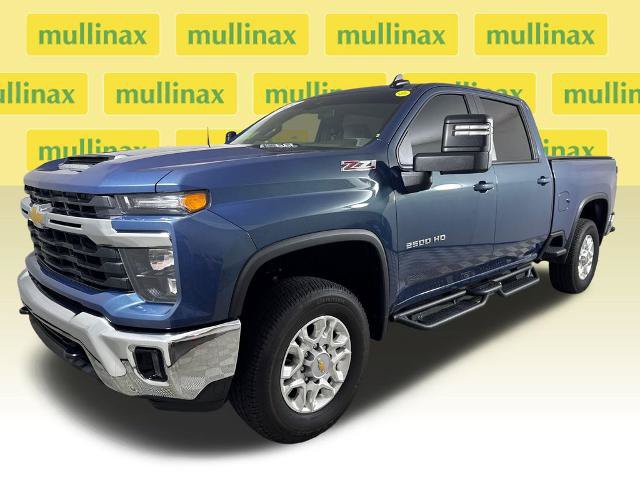 Used 2025 Chevrolet Silverado 2500 LT w/ Leather Package AWD/4WD image 15