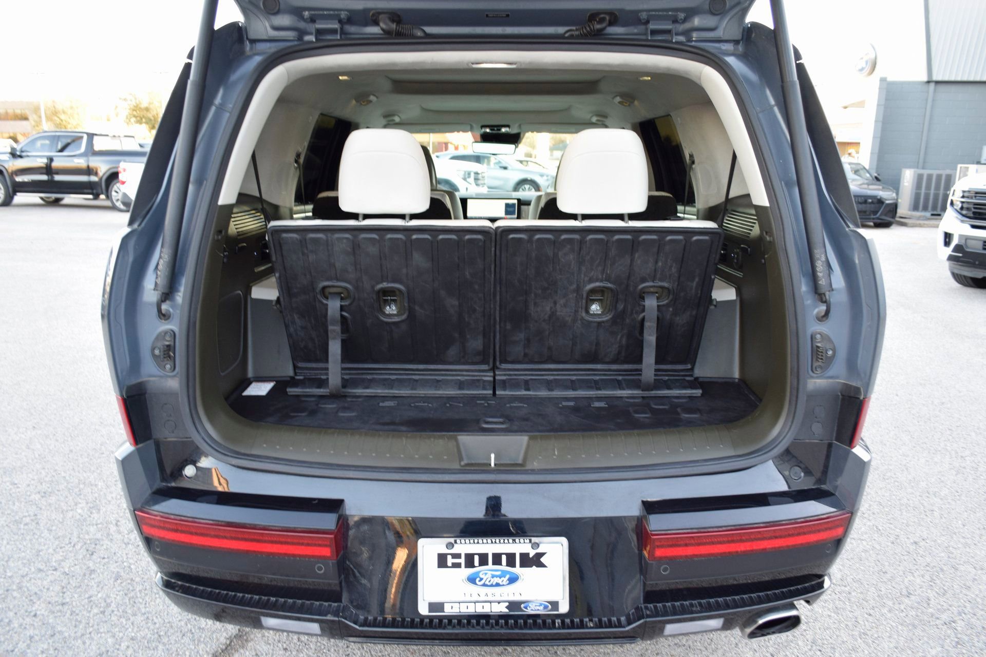 Used 2025 Hyundai Santa Fe Calligraphy image 22