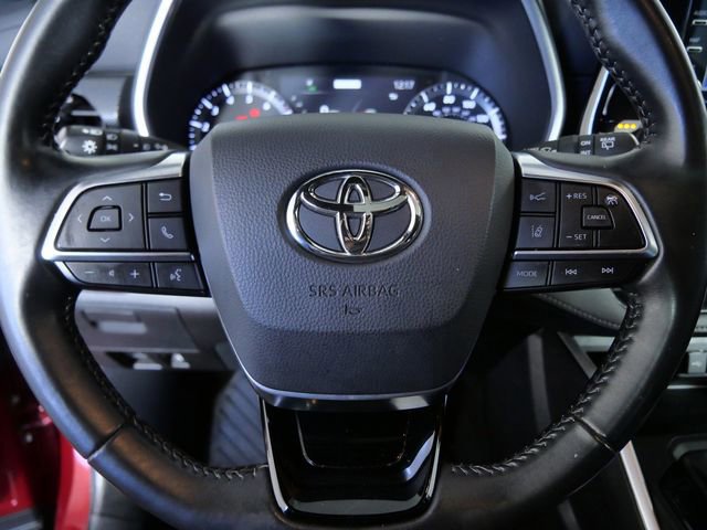 Used 2021 Toyota Highlander XSE AWD/4WD image 23