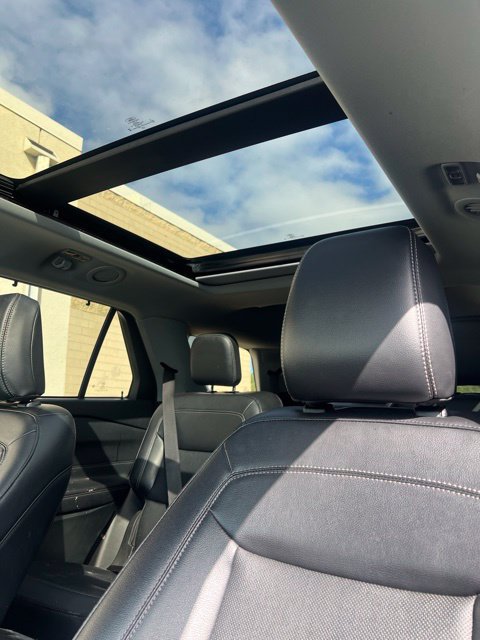Certified 2023 Ford Explorer Limited w/ Limited Technology Package AWD/4WD image 5