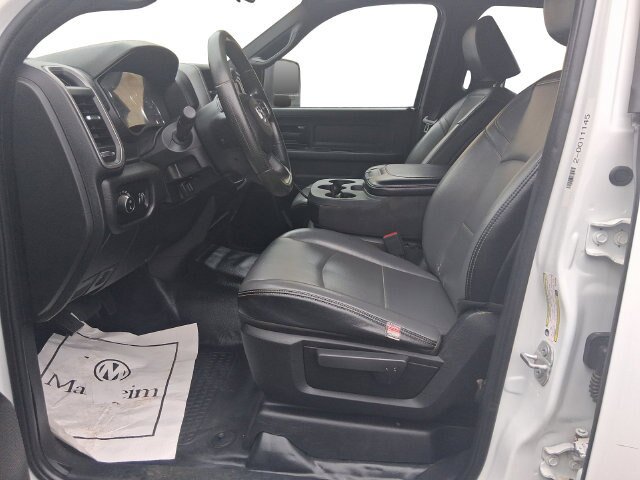 Used 2024 RAM 2500 Tradesman w/ Chrome Appearance Group AWD/4WD image 8