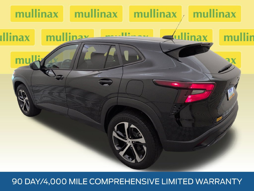 Used 2024 Chevrolet Trax RS FWD image 9