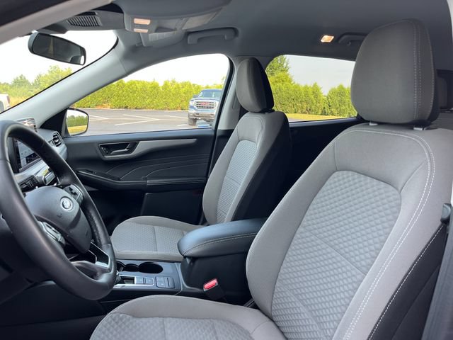 Certified 2022 Ford Escape SE w/ SE Sport Appearance Package AWD/4WD image 14