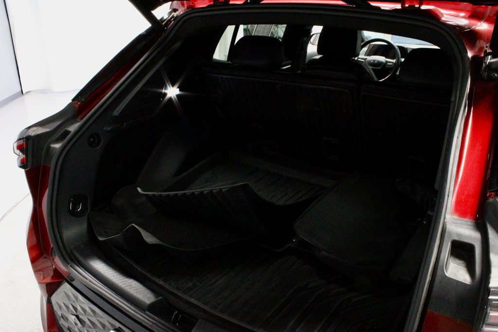 Used 2025 Chevrolet Equinox EV RS w/ LPO, Trailering Package image 15