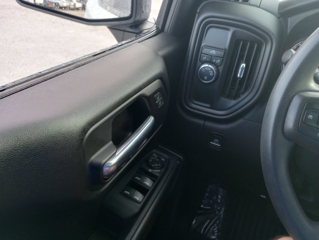 Used 2022 Chevrolet Silverado 1500 Custom RWD image 23