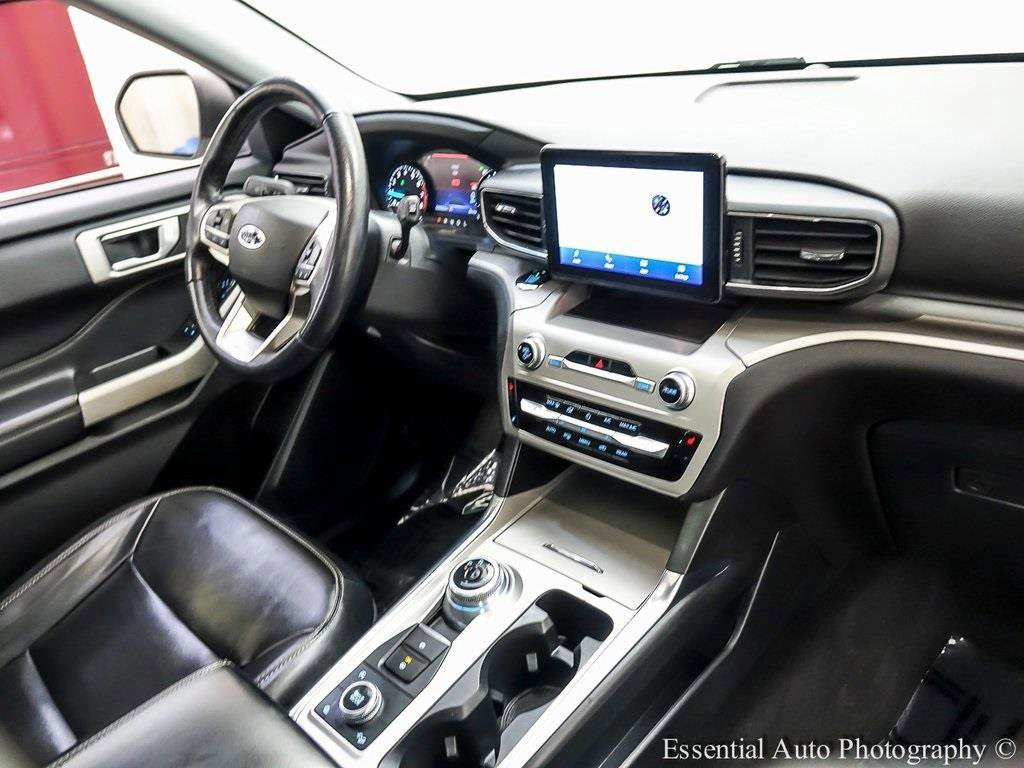 Certified 2021 Ford Explorer XLT w/ Equipment Group 202A image 27