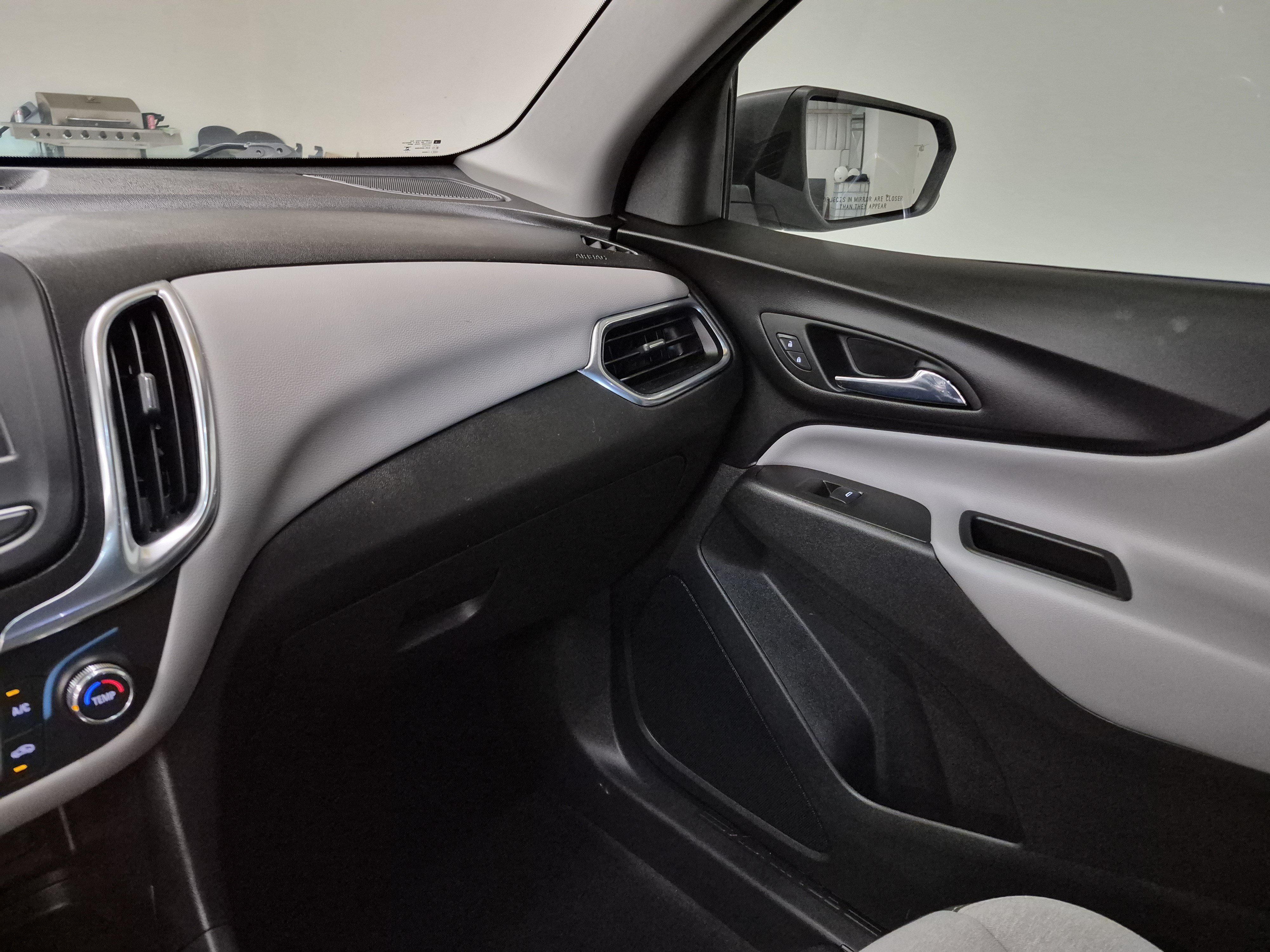 Used 2024 Chevrolet Equinox LS FWD image 18