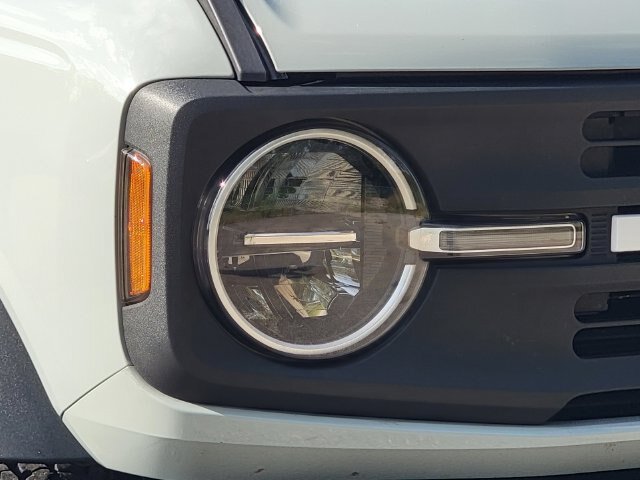 Certified 2022 Ford Bronco Black Diamond AWD/4WD image 16