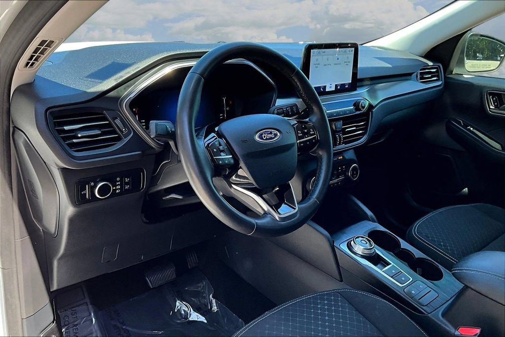 Certified 2023 Ford Escape Active AWD/4WD image 19