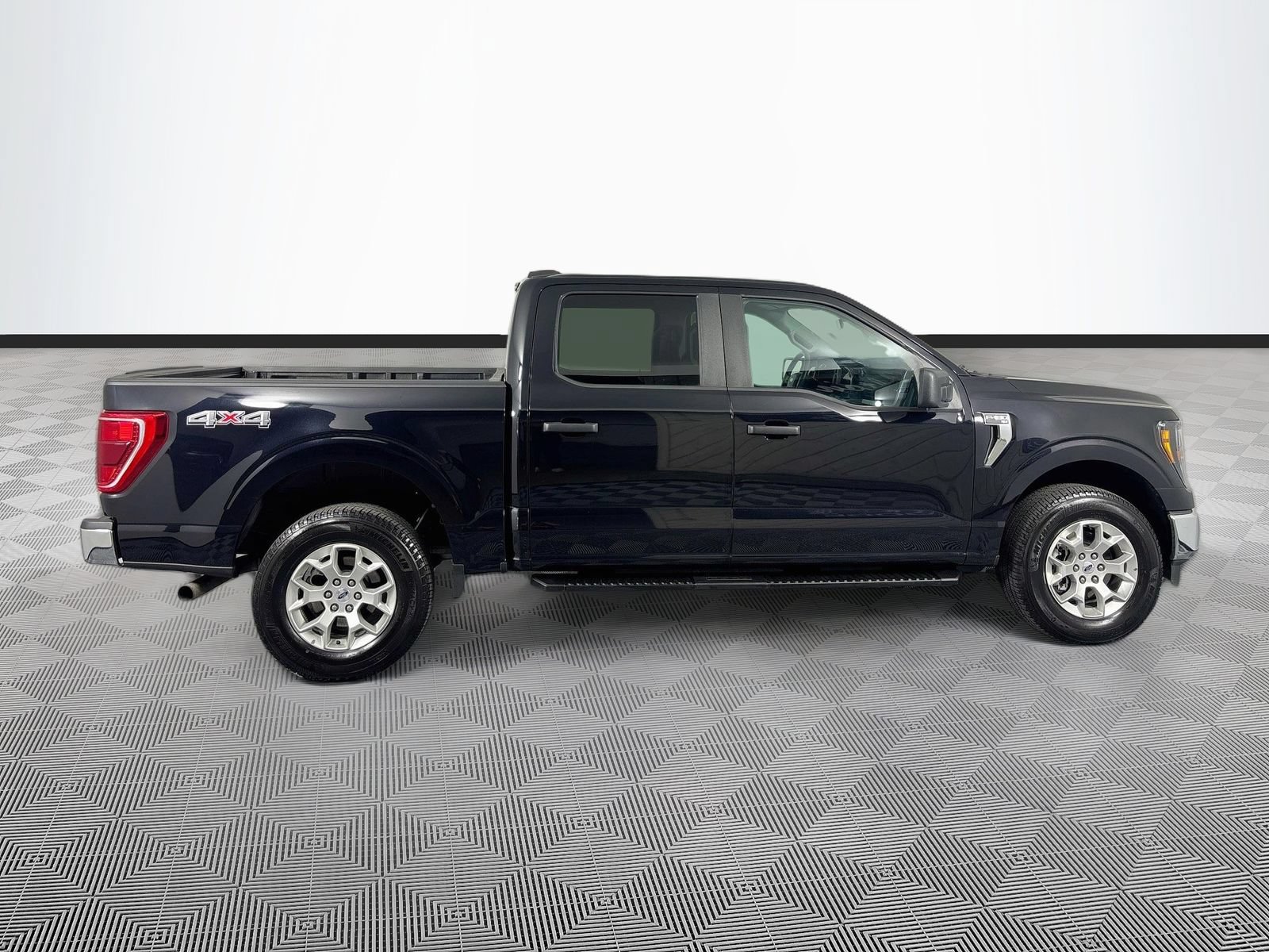 Certified 2023 Ford F150 XLT AWD/4WD image 8