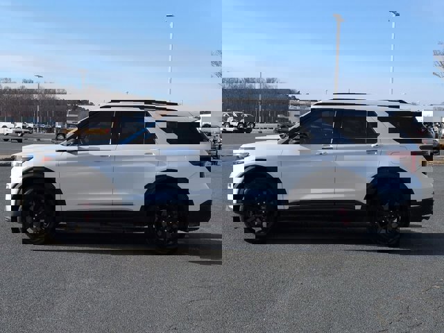 Certified 2023 Ford Explorer ST w/ Equipment Group 401A image 2