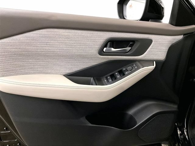 Used 2023 Nissan Rogue SV AWD/4WD image 22