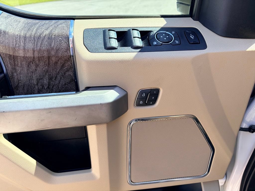 Certified 2019 Ford F250 Lariat w/ Lariat Ultimate Package AWD/4WD image 23