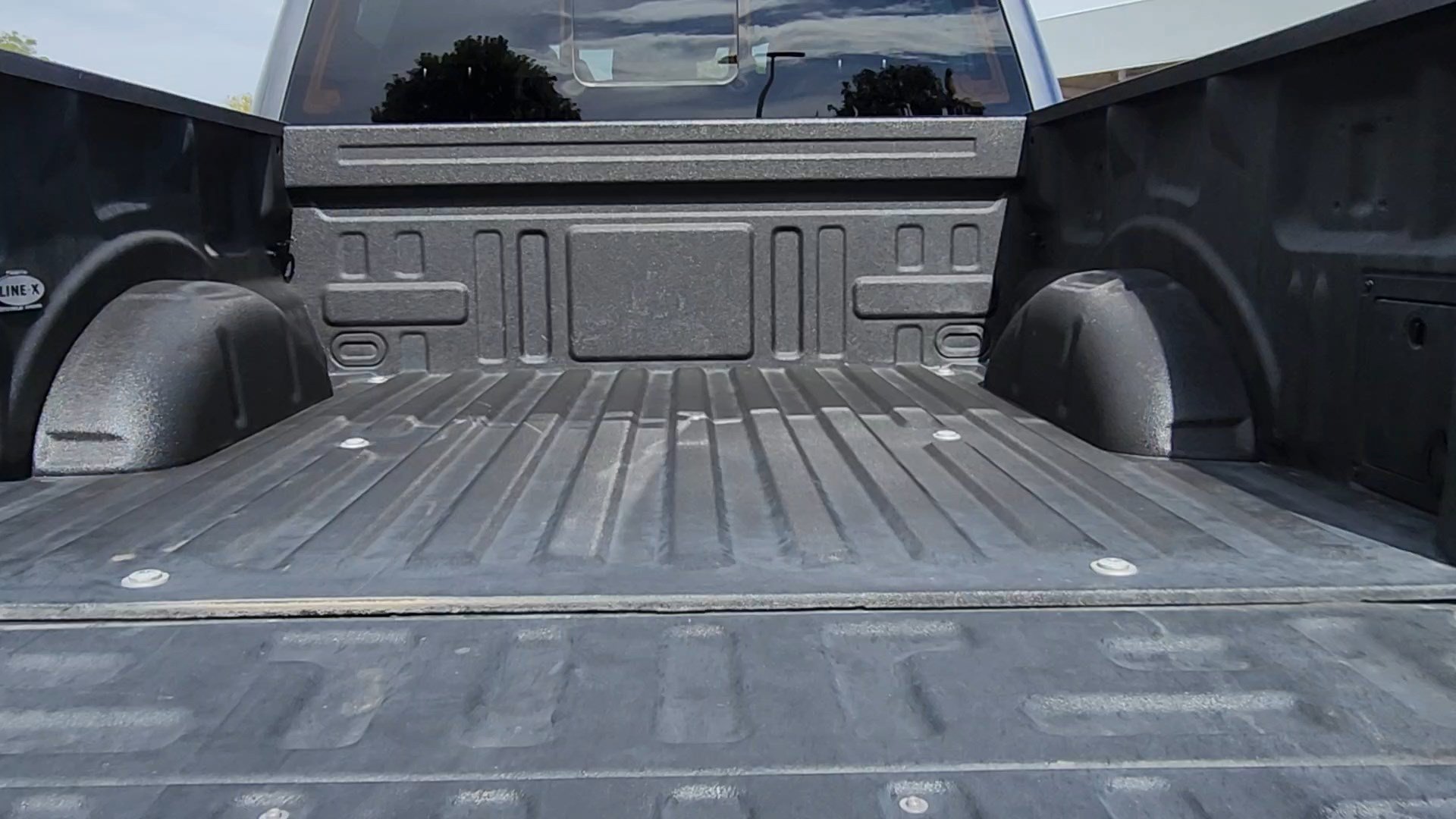 Certified 2024 Ford F150 Lariat w/ Tow/Haul Package AWD/4WD image 38
