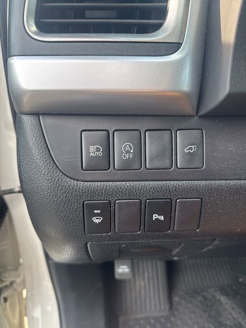 Used 2018 Toyota Highlander Limited AWD/4WD image 23