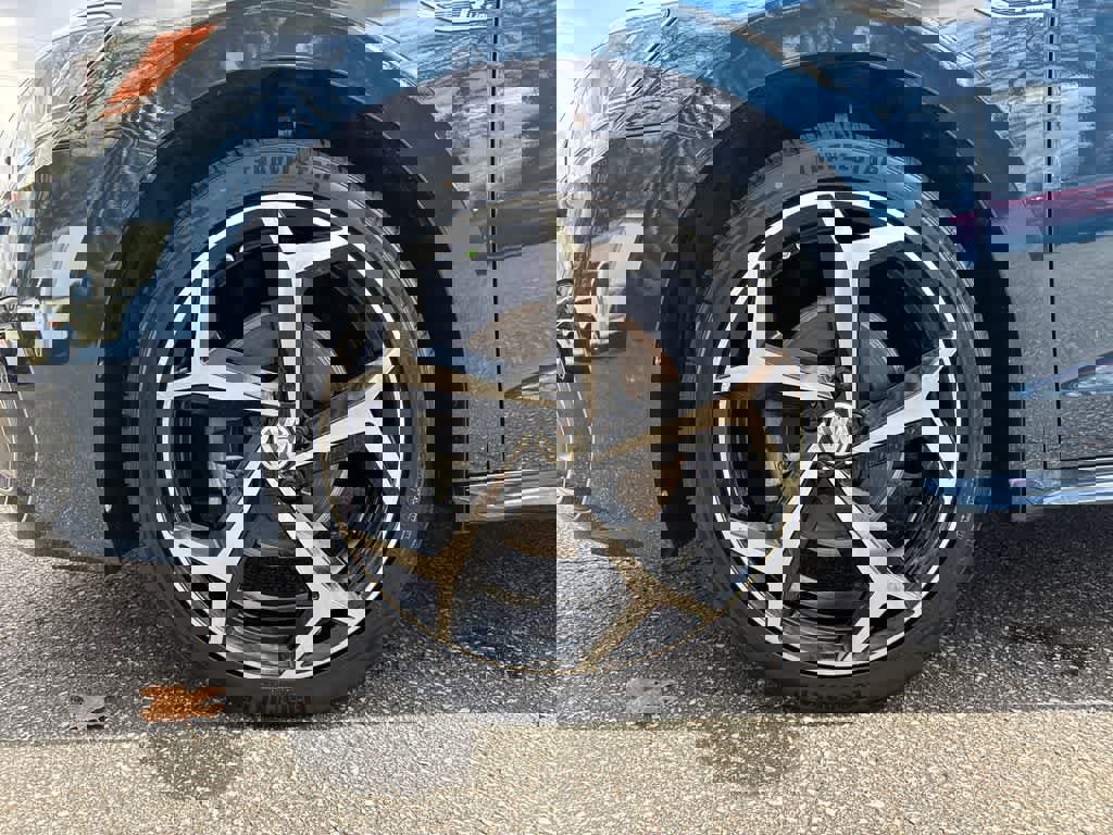 Used 2020 Volkswagen Passat 2.0T R-Line image 9