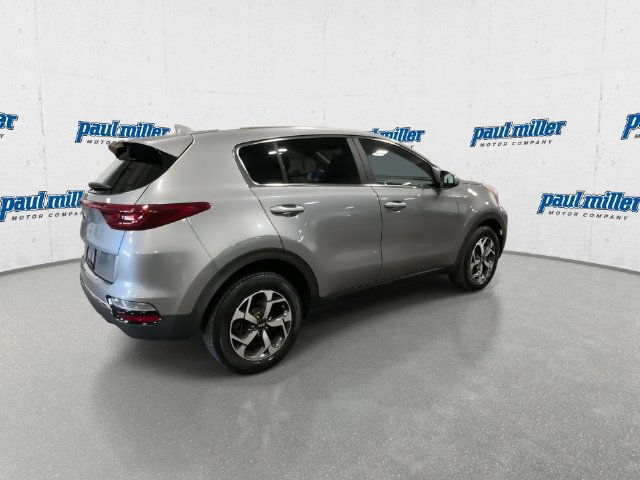 Used 2021 Kia Sportage LX AWD/4WD image 11