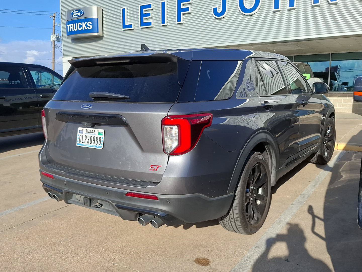 Certified 2022 Ford Explorer ST w/ ST Street Pack RWD image 32