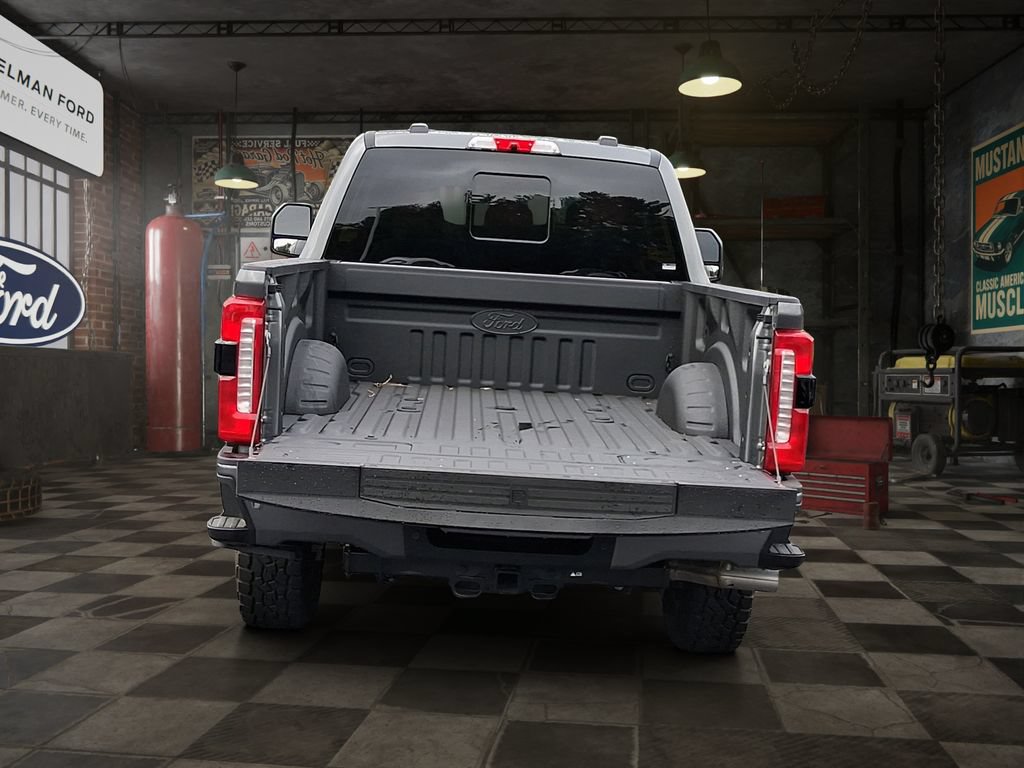 Certified 2025 Ford F250 XLT w/ Black Appearance Package AWD/4WD image 9