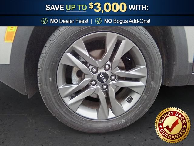 Used 2021 Kia Seltos S FWD image 13