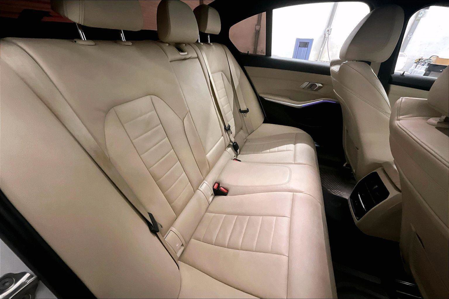 Used 2020 BMW 330i xDrive Sedan w/ Convenience Package image 26