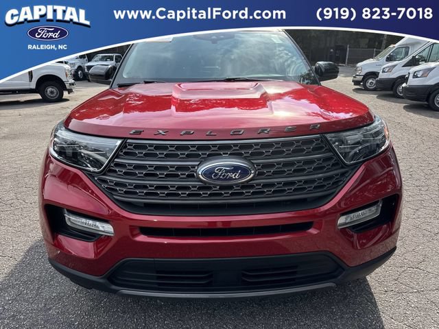 Certified 2023 Ford Explorer XLT w/ Equipment Group 202A AWD/4WD image 10