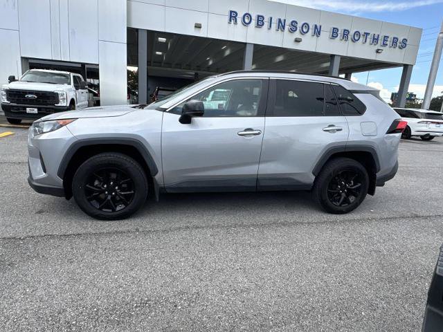 Used 2021 Toyota RAV4 LE AWD/4WD image 8