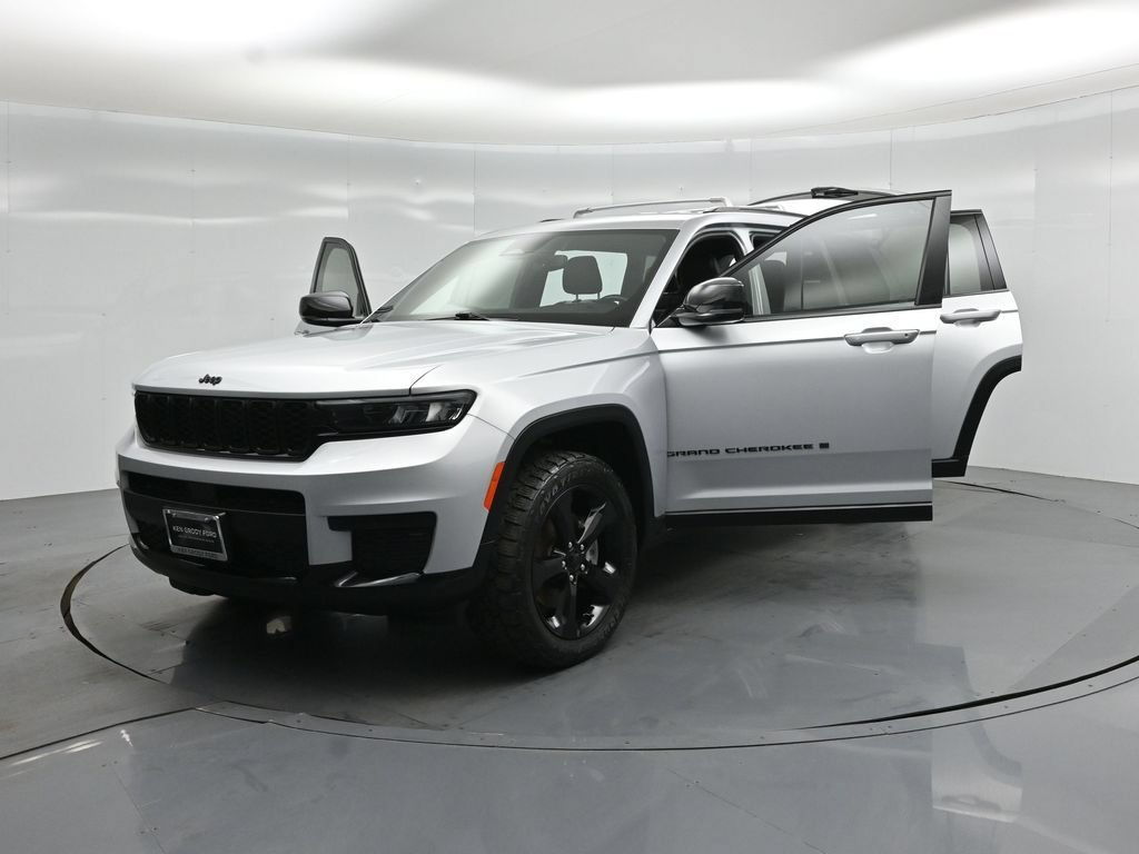 Used 2021 Jeep Grand Cherokee L Laredo AWD/4WD image 27