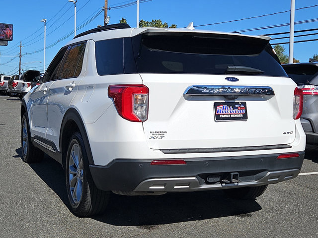 Certified 2023 Ford Explorer XLT w/ Equipment Group 202A image 7