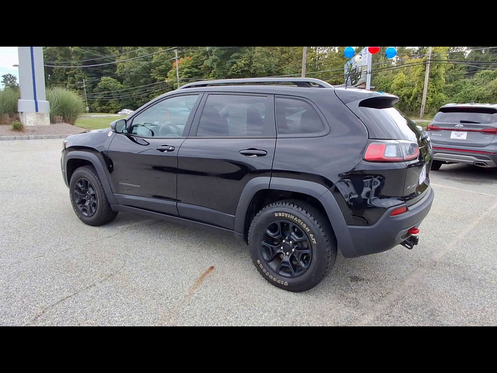 Used 2020 Jeep Cherokee Trailhawk AWD/4WD image 6