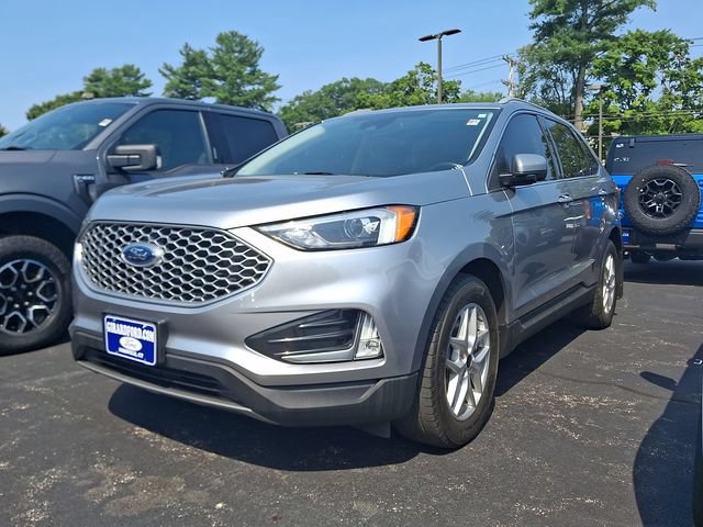 Certified 2023 Ford Edge SEL w/ Convenience Package AWD/4WD image 2