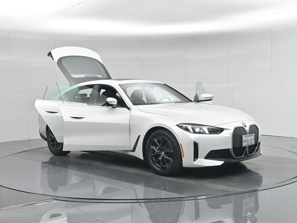 Used 2025 BMW i4 eDrive40 image 58