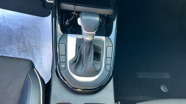 Used 2023 Kia Forte GT-Line w/ GT-Line Technology Package FWD image 22