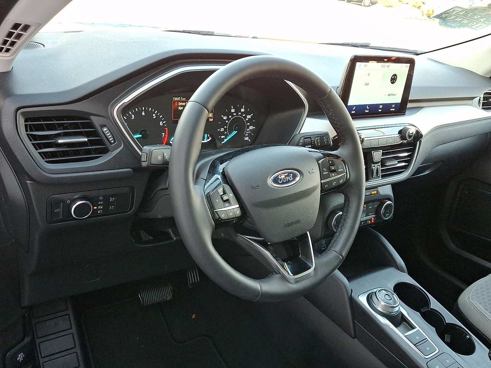 Certified 2022 Ford Escape SE w/ SE Sport Appearance Package image 16
