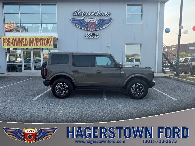 Certified 2025 Ford Bronco Outer Banks AWD/4WD image 1