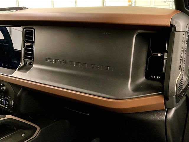 Certified 2024 Ford Bronco Outer Banks AWD/4WD image 15