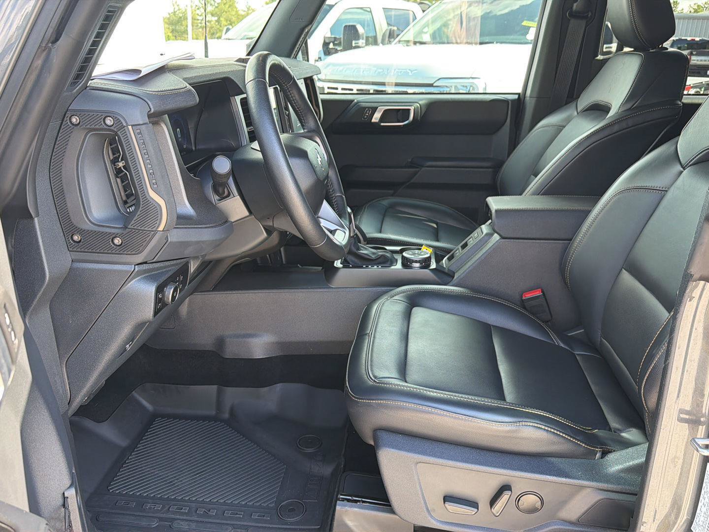 Certified 2025 Ford Bronco Badlands AWD/4WD image 10
