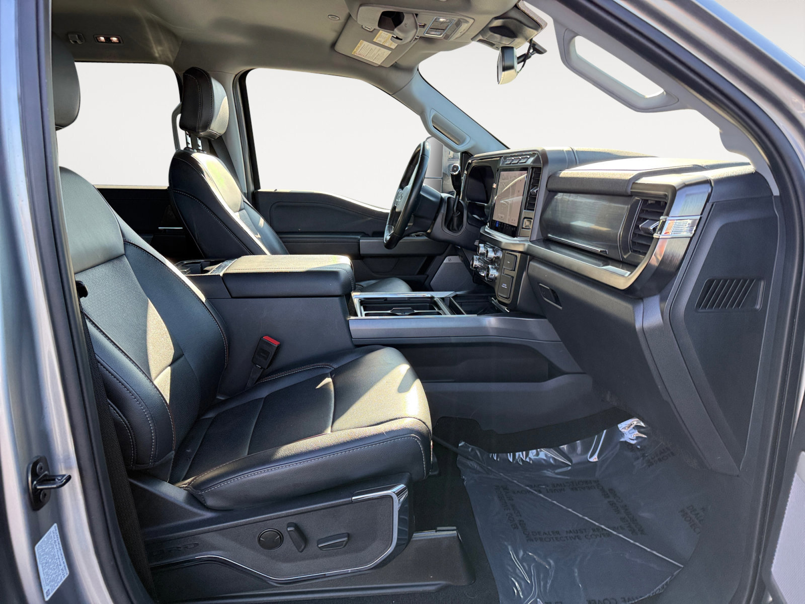 Certified 2024 Ford F250 Lariat w/ Sport Appearance Package image 19