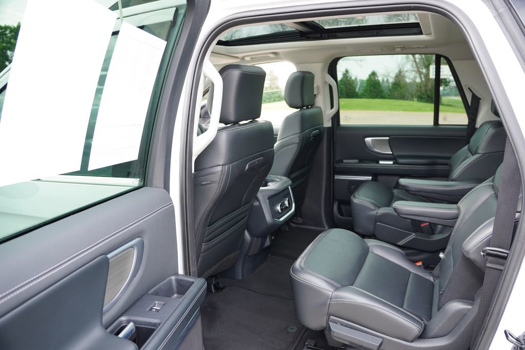 Certified 2025 Ford Expedition Max Platinum AWD/4WD image 17