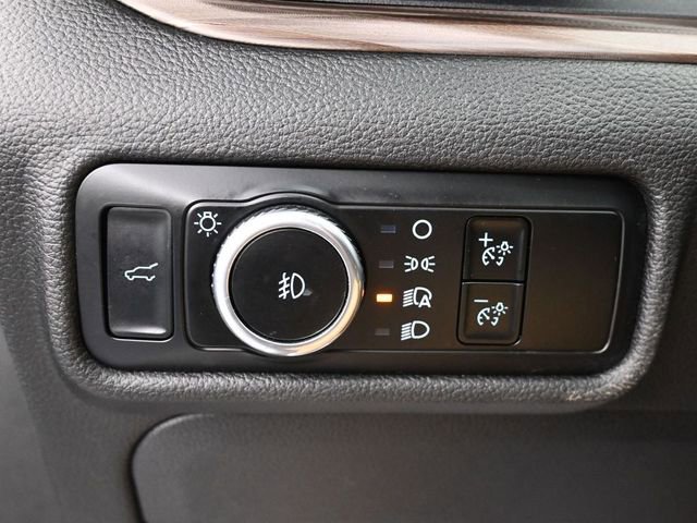 Certified 2024 Ford Explorer Limited image 27