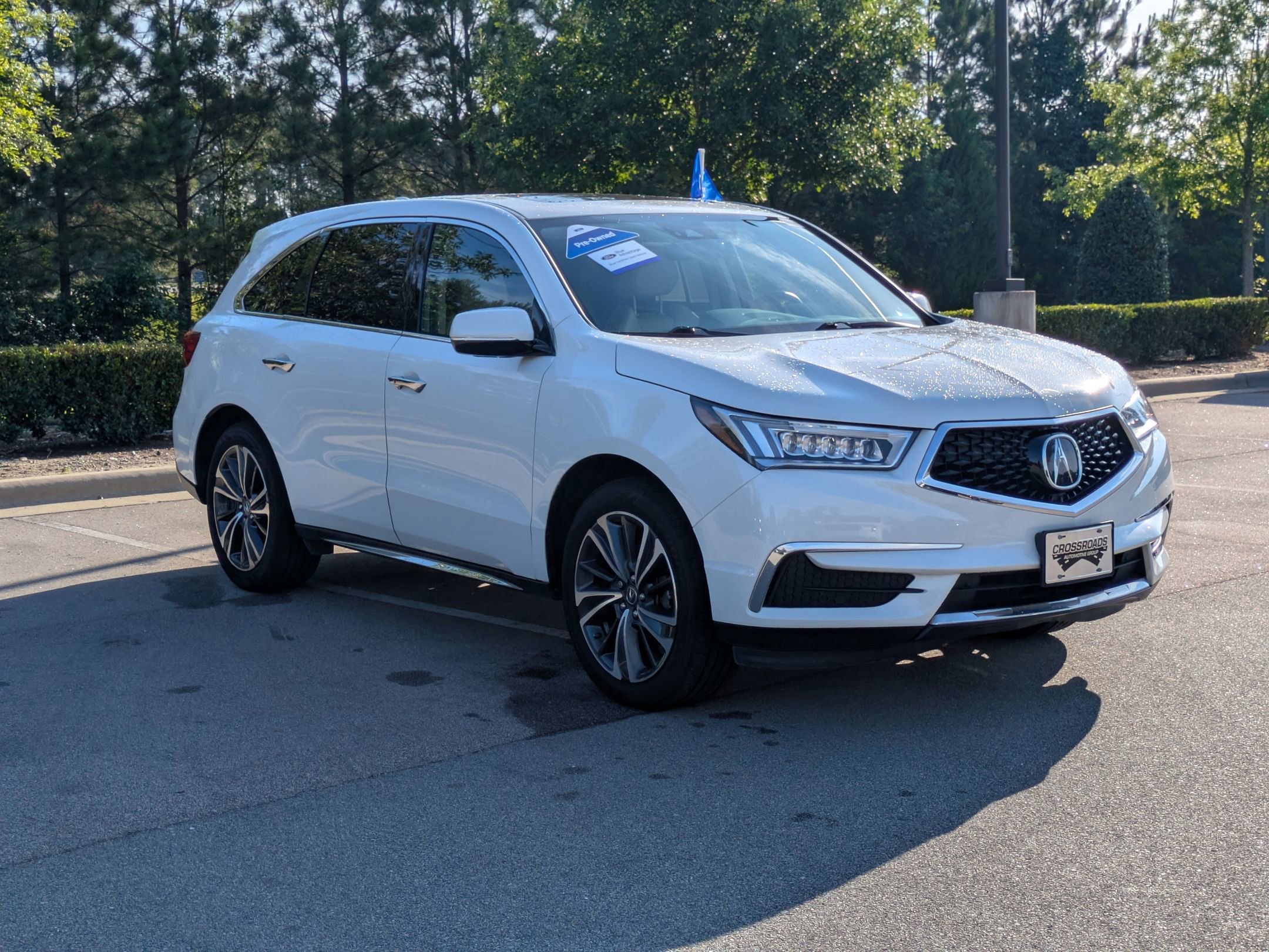 Used 2020 Acura MDX SH-AWD w/ Technology Package image 2