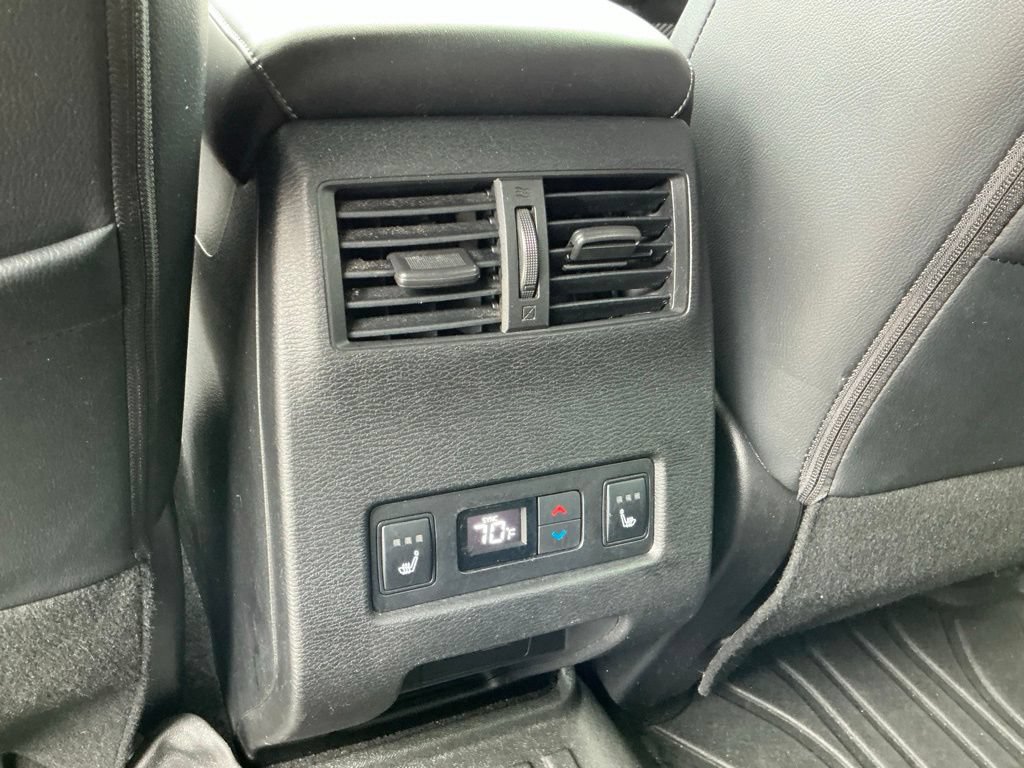 Used 2023 Mitsubishi Outlander SEL FWD image 35
