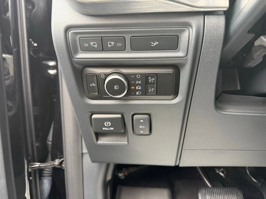 Certified 2023 Ford F150 Lariat image 18