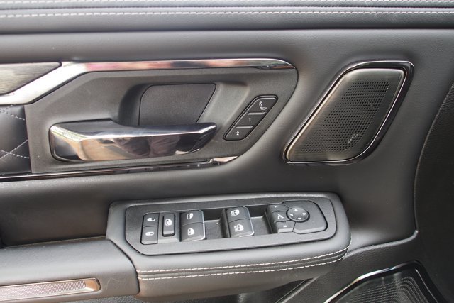 Used 2025 RAM 1500 Limited AWD/4WD image 22